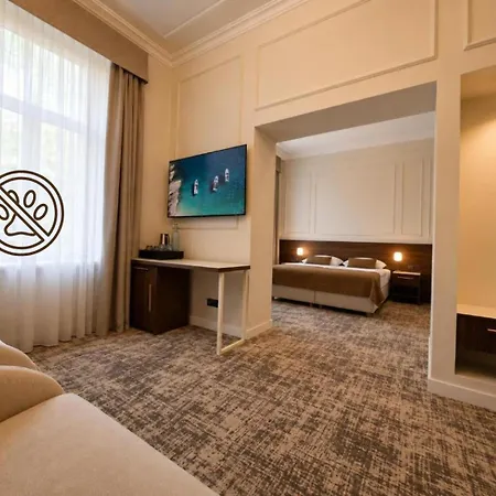 Eugenia Hotel 4*