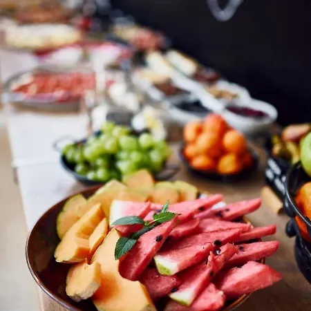 欧亨尼娅别墅酒店 4*